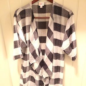 LULAROE Lindsay Kimono
